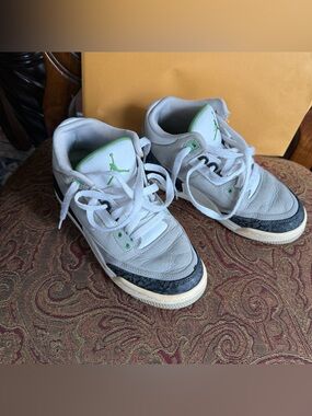 Authentic Air Jordan 3 Retro GS ‘Chlorophyll’ 398614-006 - Size 5Y